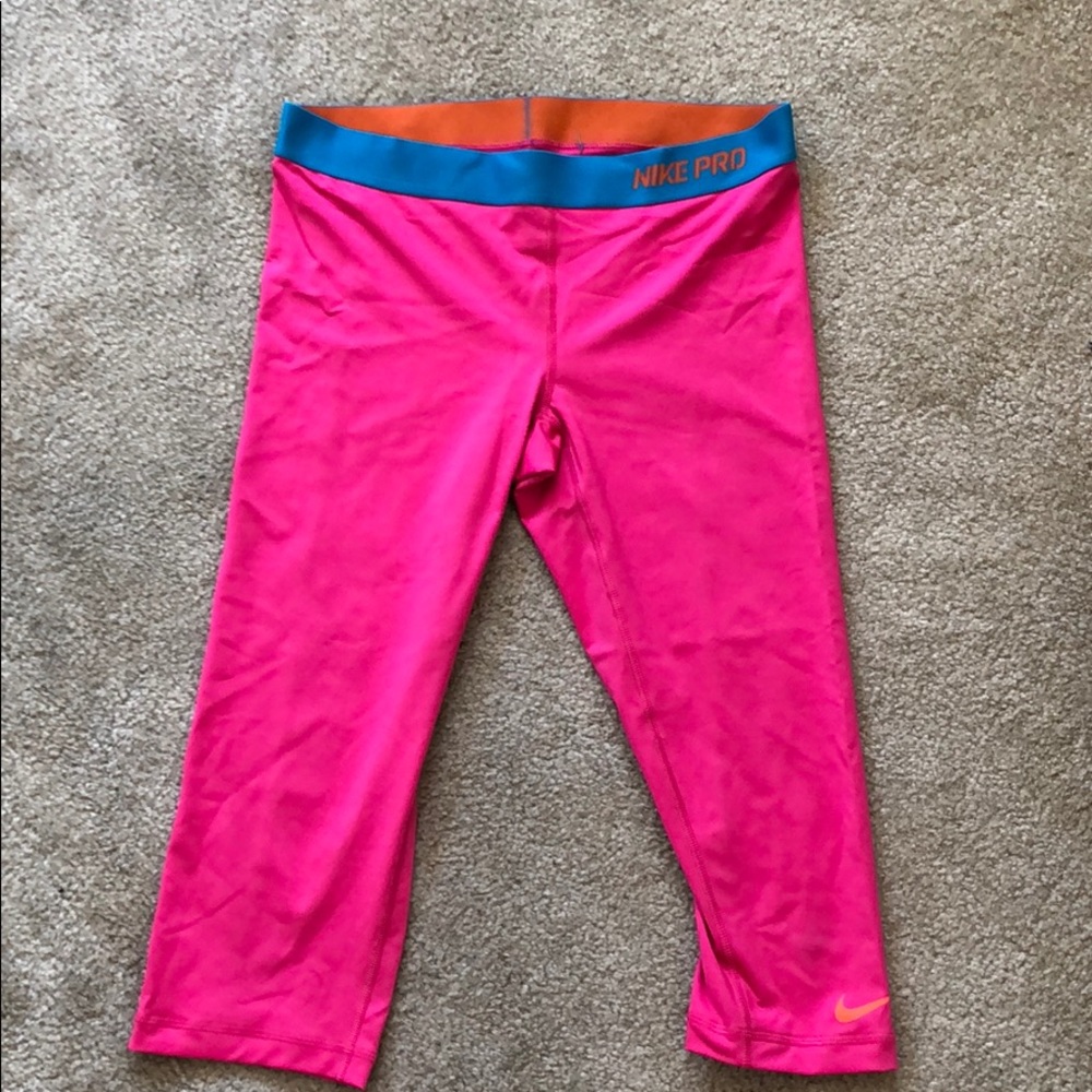 Nike leggings (hot pink)